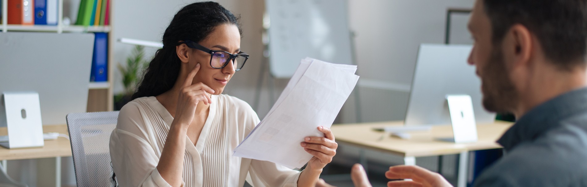 shutterstock_2149227451 contracten website.jpg